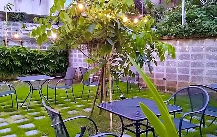 Hotel The Hub District Garden 3*